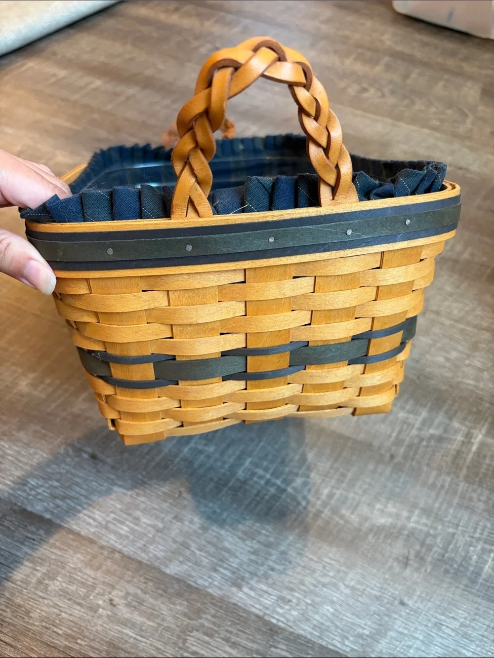 Longaberger 1997 Collectors Club Welcome Home Basket Braided Handles Liner